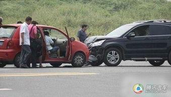 日本车追尾国产车视频,行车记录仪记录惊险一幕