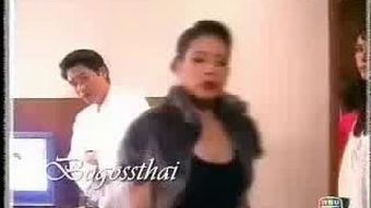 国产空姐剧情在线视频,空中奇遇，青春绽放